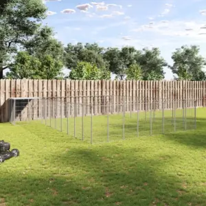 Terasest õue koeraaedik veekindla katusega, hõbedane ja hall, 25,41 m²