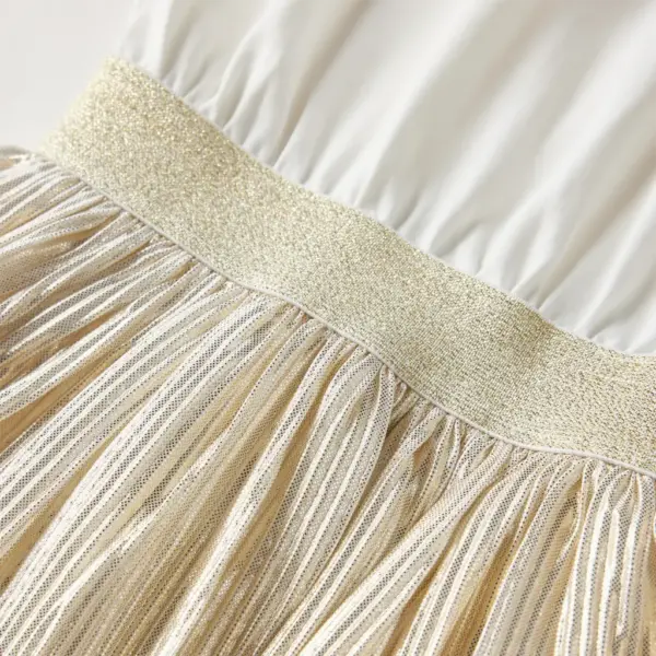 Lühikeste varrukatega laste kleit elastse vööga, helebeež, sädeleva jersey-seelikuga, suurus 116 (5–6 a) – 5