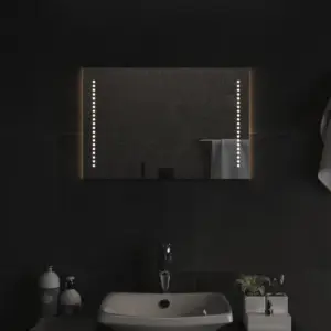 LED vannitoapeegel IP65 kaitsega, USB-ühendusega, 40 x 60 cm