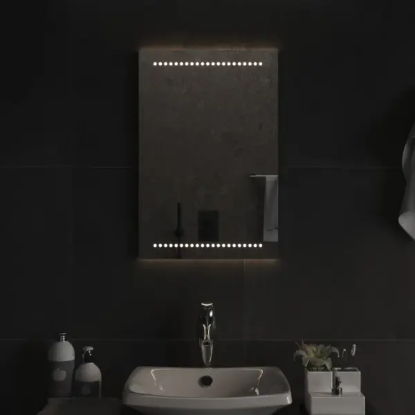 LED vannitoapeegel IP65 kaitsega, USB-ühendusega, 40 x 60 cm – 3