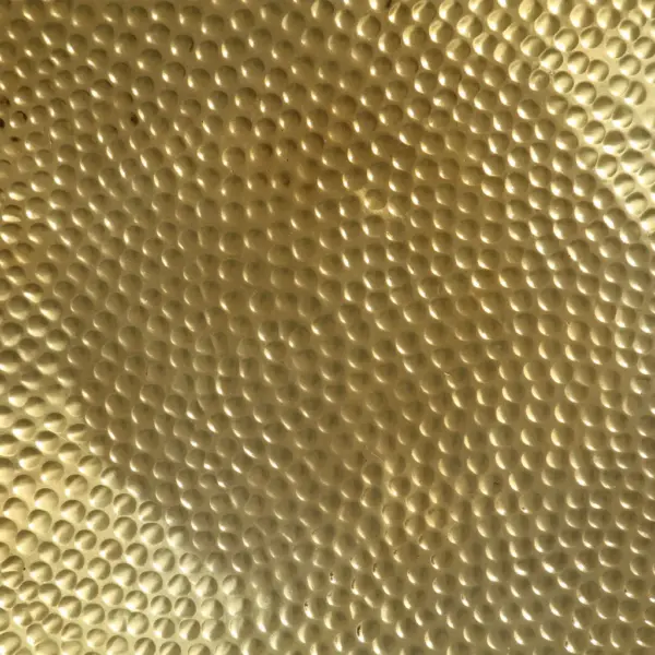 Kausikujuline kohvilaud sepistatud alumiiniumist, messinguvärvi, 70 x 30 cm – 9