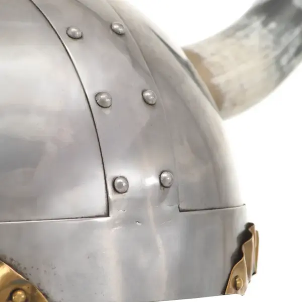 Hõbedane viikingi kiiver sarvedega LARP-iks, poleeritud 18 gabariidiga teras, sisemine läbimõõt 22 cm – 7