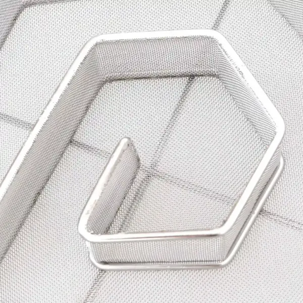 Külmsuitsu generaator kuusnurkne, roostevaba teras, 22,5 x 22 x 4,5 cm – 6