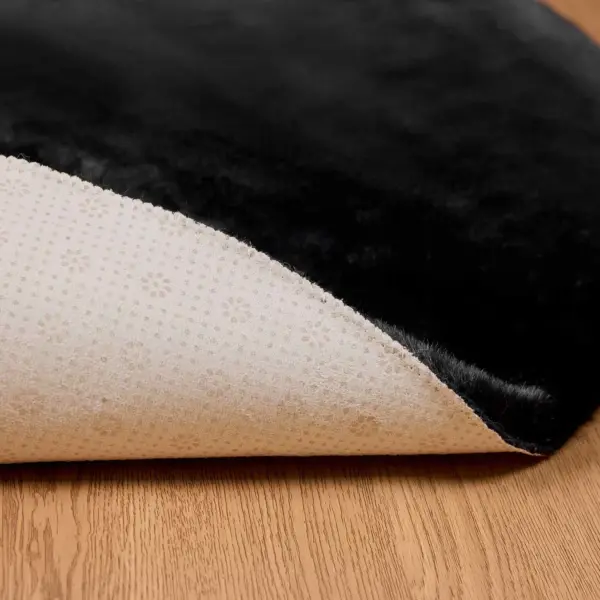 Libisemiskindel kunstkarus vaip Olite, must, ümmargune, Ø 80 cm – 8