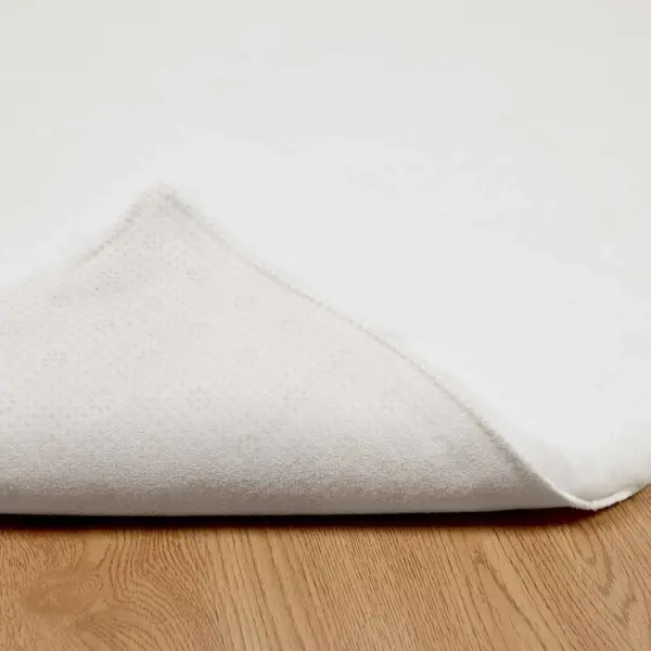 Libisemiskindel kunstkarusnahast küülikukarva efektiga vaip Olite, valge, 80 x 150 cm – 8