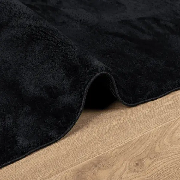 Must lühikese karvaga vaip OVIEDO, 140 x 200 cm – 6
