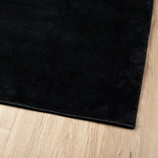 Pehme lühikese karvaga vaip OVIEDO, must, 240 x 340 cm – 4