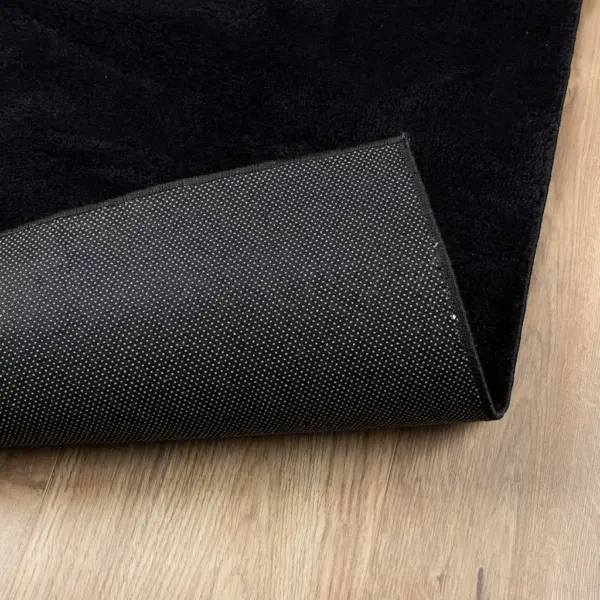 Pehme lühikese karvaga vaip OVIEDO, must, 240 x 340 cm – 5