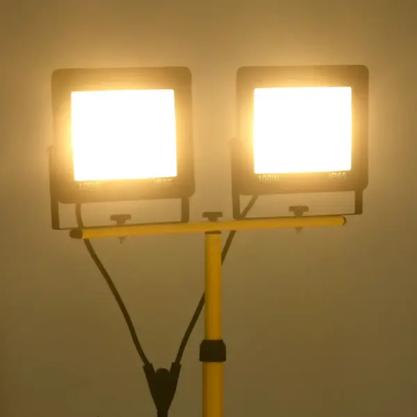 Reguleeritava statiiviga LED töövalgusti, 2 x 100 W, soe valge, must-kollane – 2