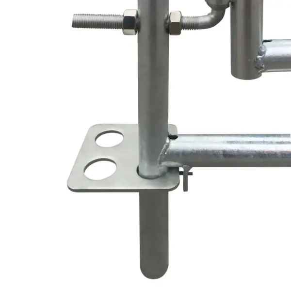 Nelja paneeliga tsingitud terasest lambaaedik väravaga, 183 x 183 x 92 cm – 3