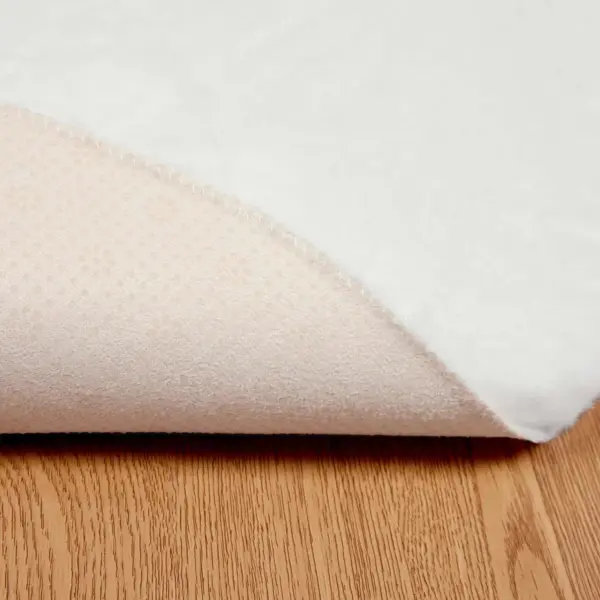 Libisemiskindel ümmargune kunstkarva vaip Olite, valge, Ø 160 cm – 8