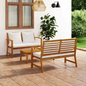 3-osaline akaatsiapuidust aiadiivanikomplekt patjadega, laud 100 x 50 x 33 cm, kreemjad padjad