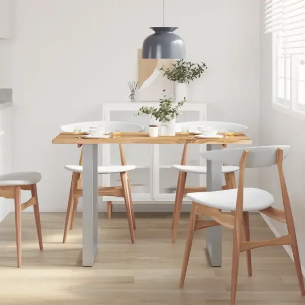 Akaatsiapuidust söögilaud hõbedaste terasjalgadega, 118 x 58 x 76 cm – 3
