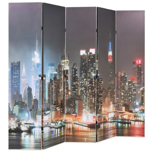Kokkupandav ruumijagaja sirm öise New Yorgi pildiga, 200 x 170 cm – 2