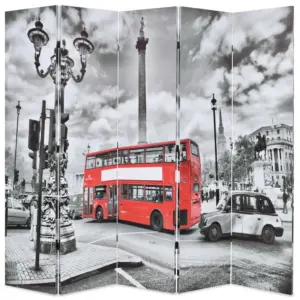 Kokkupandav ruumijagaja Londoni bussiga, must-valge, 200 x 170 cm