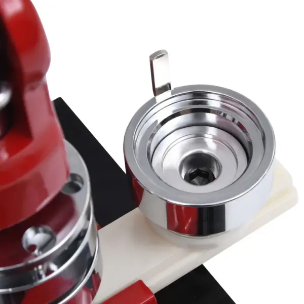 Rinnamärgimasin 58 mm vormiga, punane, 500 rinnamärgi toorikutega komplekt – 6
